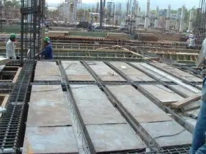 Losas-con-borde-metalico-en-el-salvador-2